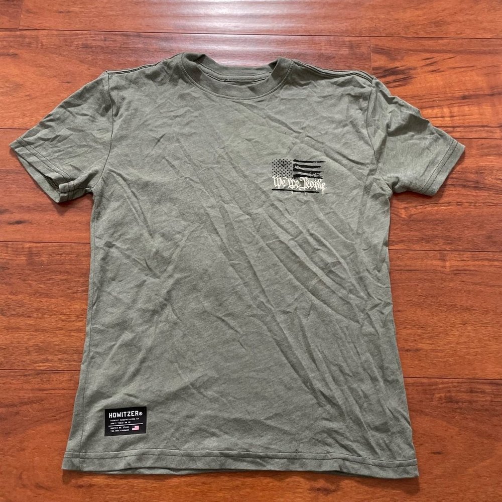 KIDS HOWITZER PATRIOT MFG WE THE PEOPLE T-SHIRT SZ SMALL S